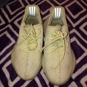 Yeezy boost 350 v2 butter